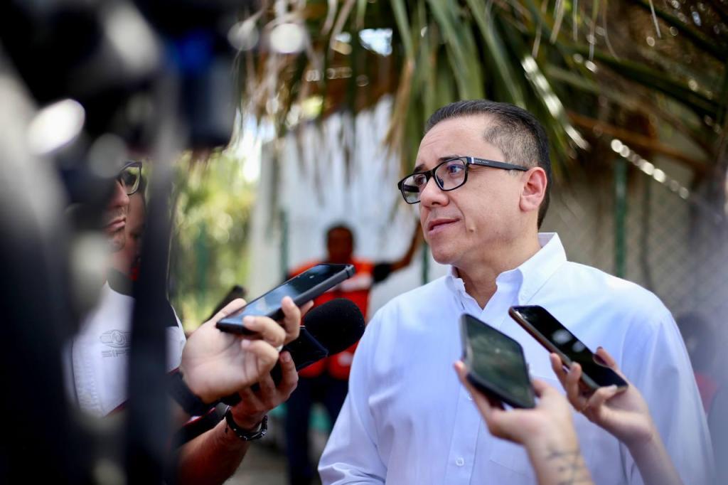 “Mientras en el país se habla de inseguridad y muertes en Yucatán se habla del IE TRAM y parques”: Víctor Hugo Lozano&nbsp;Poveda