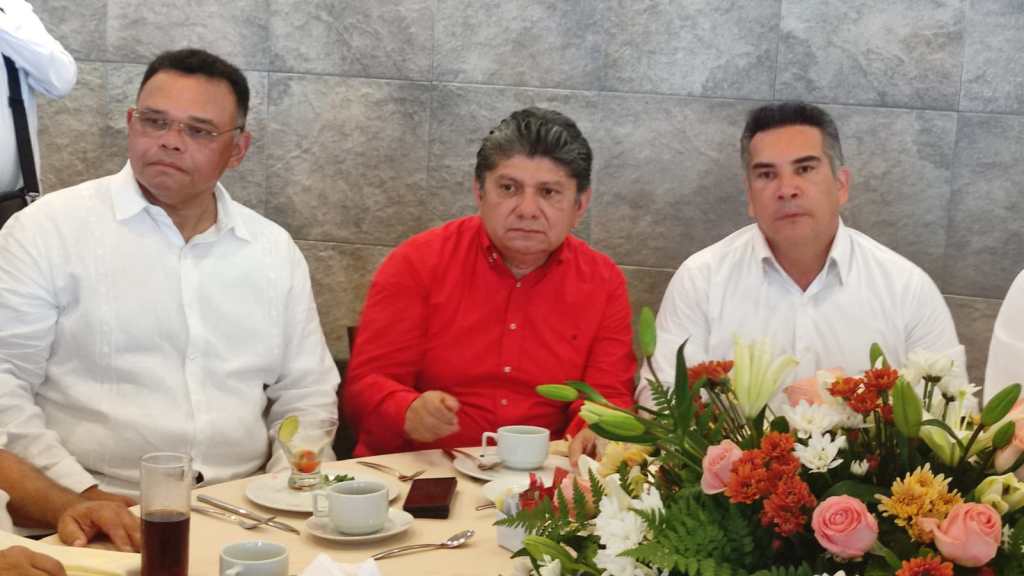 Lo que se vio y lo que no de la reunión de los priístas: Una fiesta para Alito por parte de Rodríguez&nbsp;Asaf