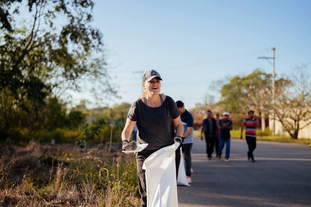 «Limpiemos Yucatán» dice diputada Cecilia Patrón&nbsp;Laviada