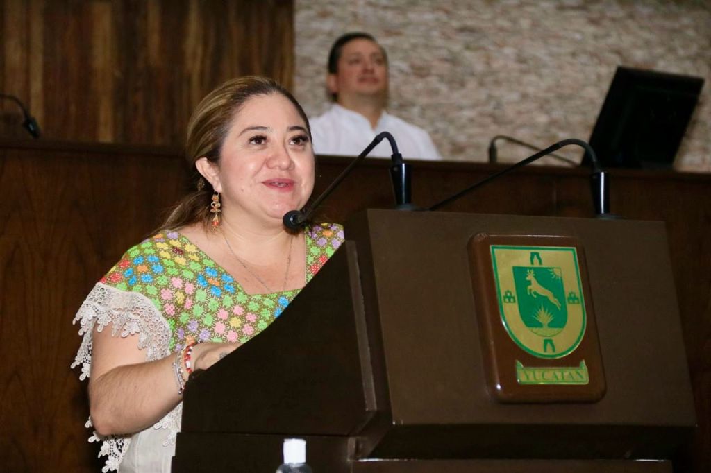 Fabiola Loeza Novelo sin tener la nomenclatura, es la nueva voz de&nbsp;Morena