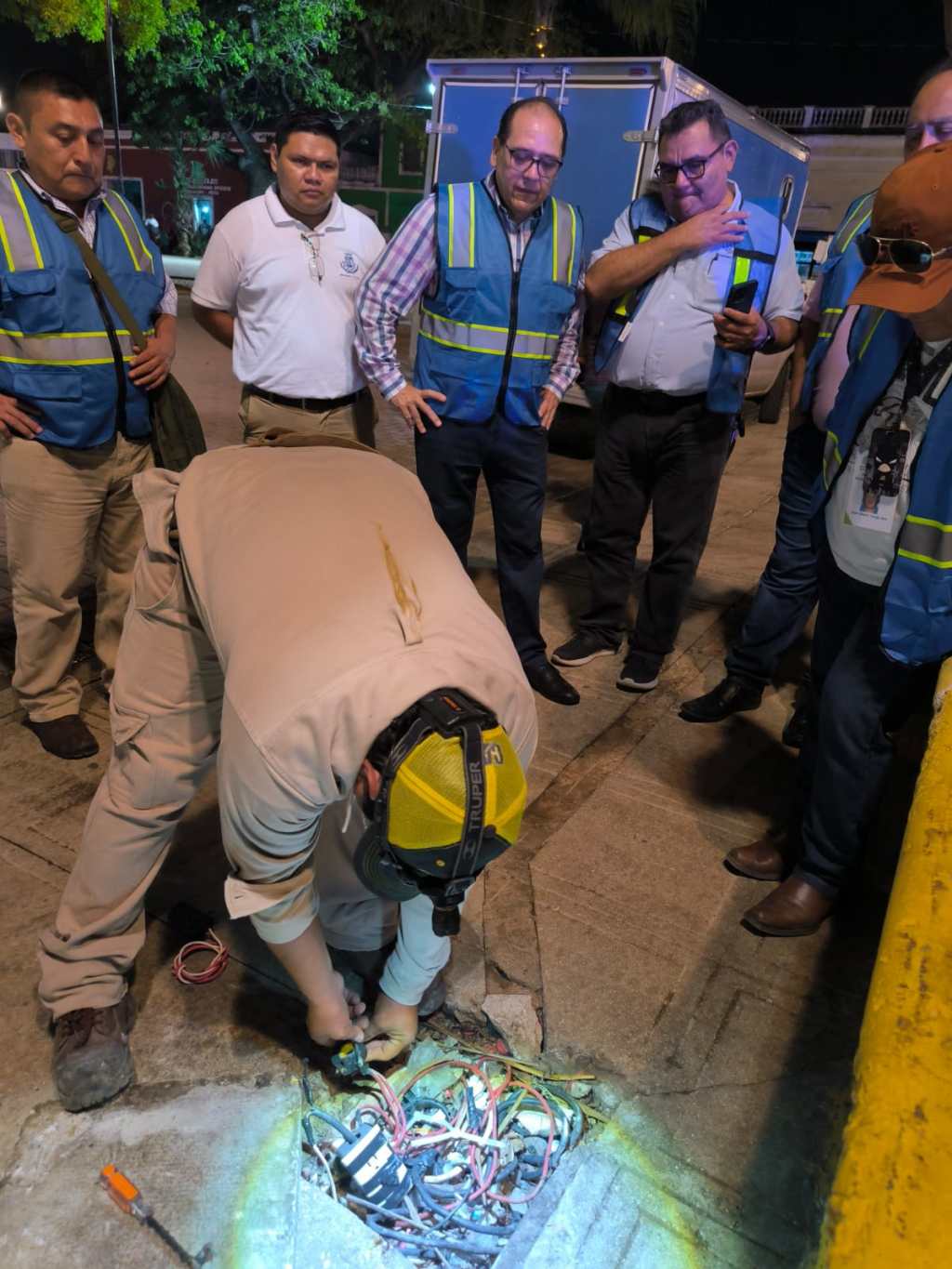 Retiran negocios de la Av.&nbsp;Yucatán
