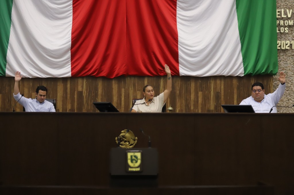 Rinden cuentas ante el Congreso de&nbsp;Yucatán
