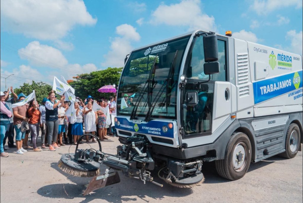 Cecilia Patrón regresó a San José Tecoh con el mega operativo de&nbsp;limpieza