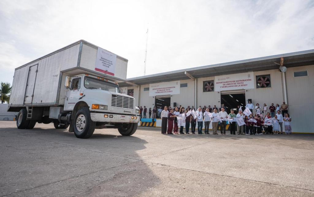 Yucatán fortalece infraestructura educativa con entrega de mobiliario&nbsp;escolar