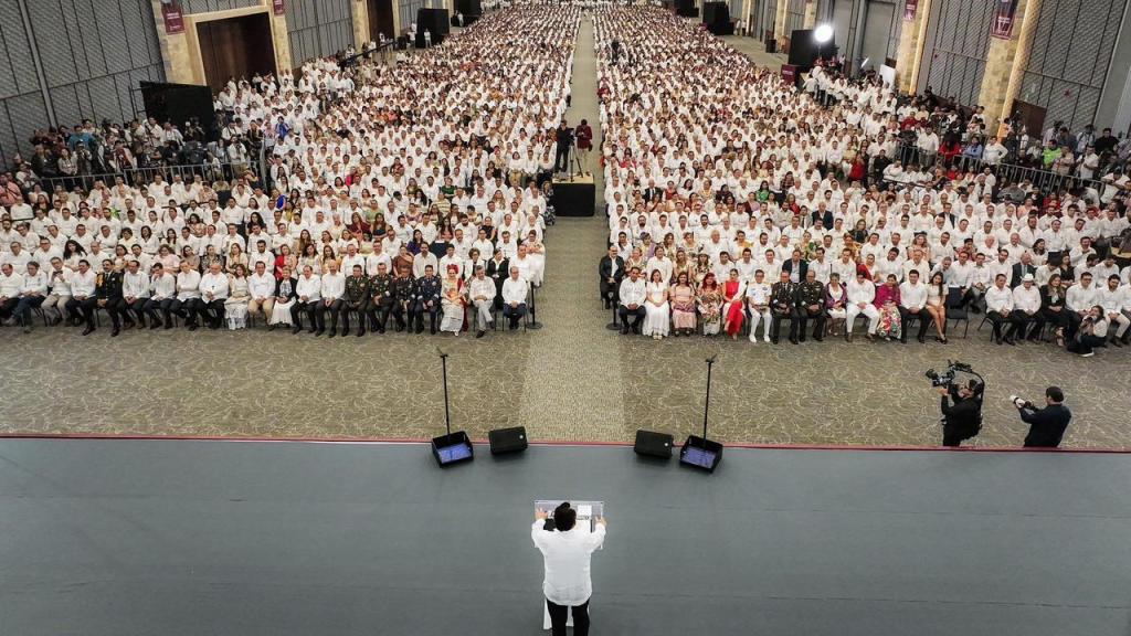 Salud y mejorar la calidad de vida de los yucatecos formaron parte del primer informe de&nbsp;gobierno