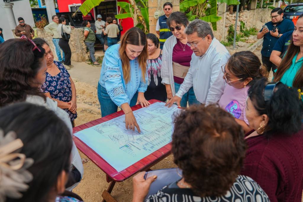 Cecilia Patrón interviene con mejoras en 34 calles en la comisaría de&nbsp;Cholul