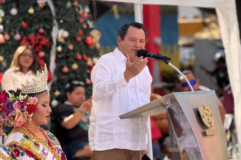 Gobernador Joaquín Díaz Mena asiste a la Feria Gastronómica de&nbsp;Cansahcab