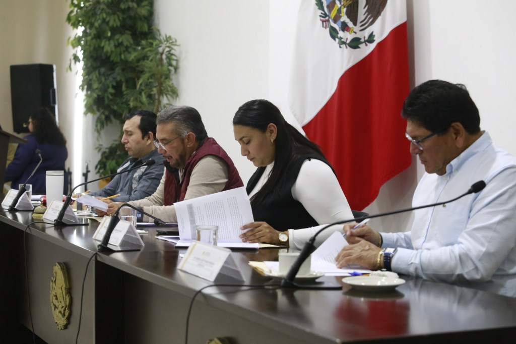 Aprueban en comisión iniciativa-dictamen, relativo al número de regidurías para el proceso electoral de&nbsp;2027
