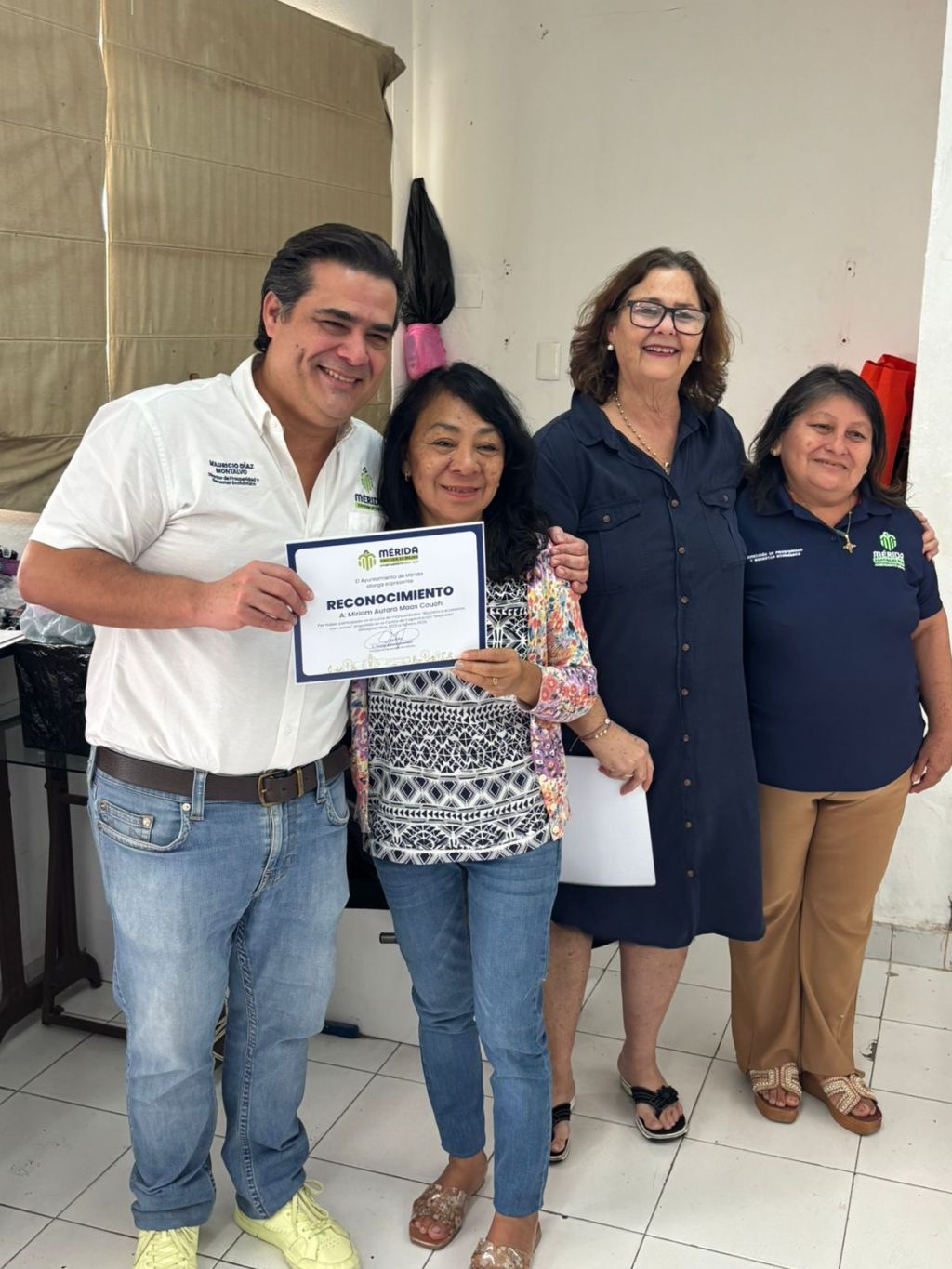 Más de 760 meridanas y meridanos concluyen cursos de capacitación para fortalecer la economía&nbsp;familiar