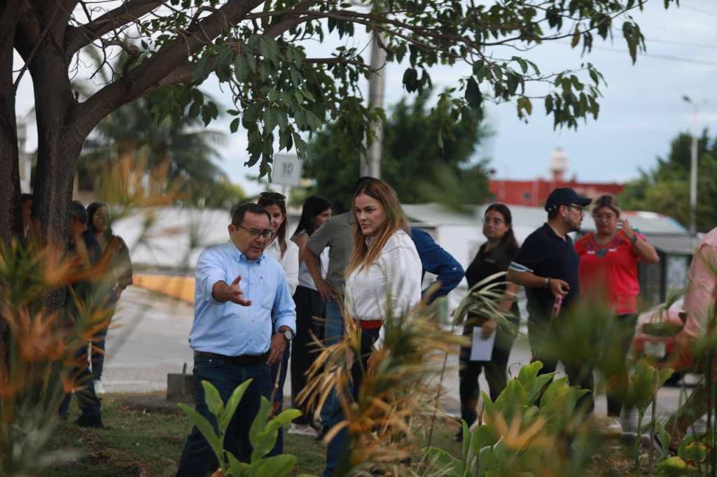 Cecilia Patron entrega primer jardín de lluvia para prevenir encharcamientos en Ciudad&nbsp;Caucel